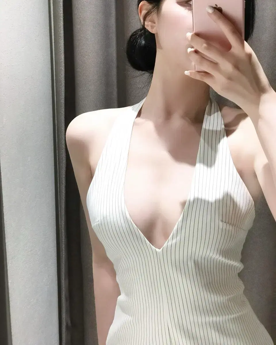 zara 홀터넥 미니원피스